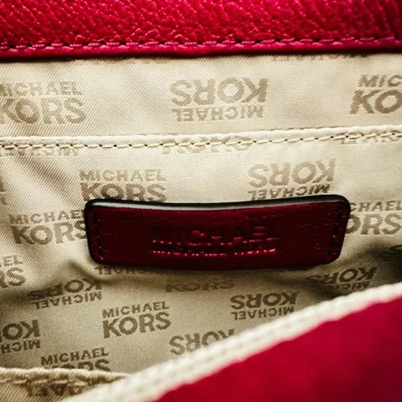 MICHAEL KORS JET SET JEWEL LEATHER SHOULDER BAG